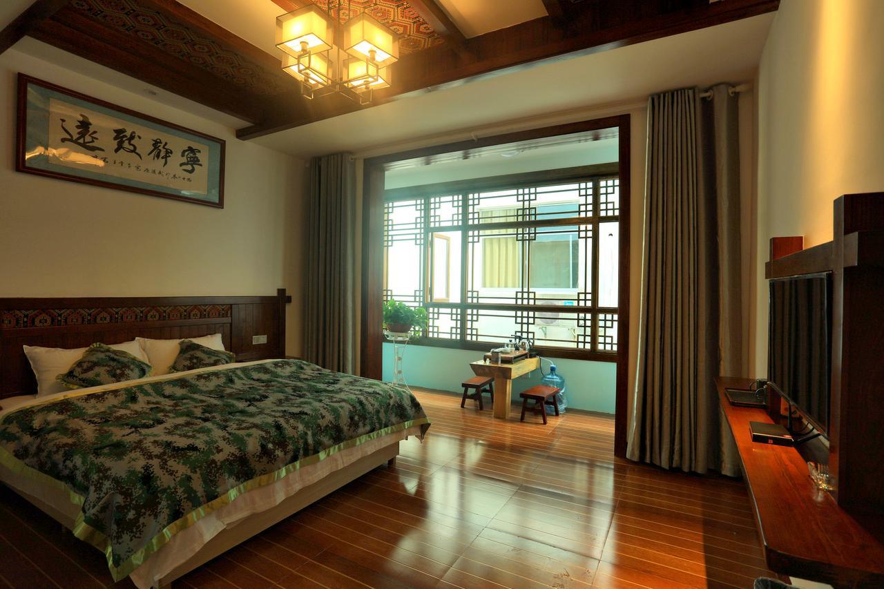 Military Theme Inn Trương Gia Giới Ngoại thất bức ảnh