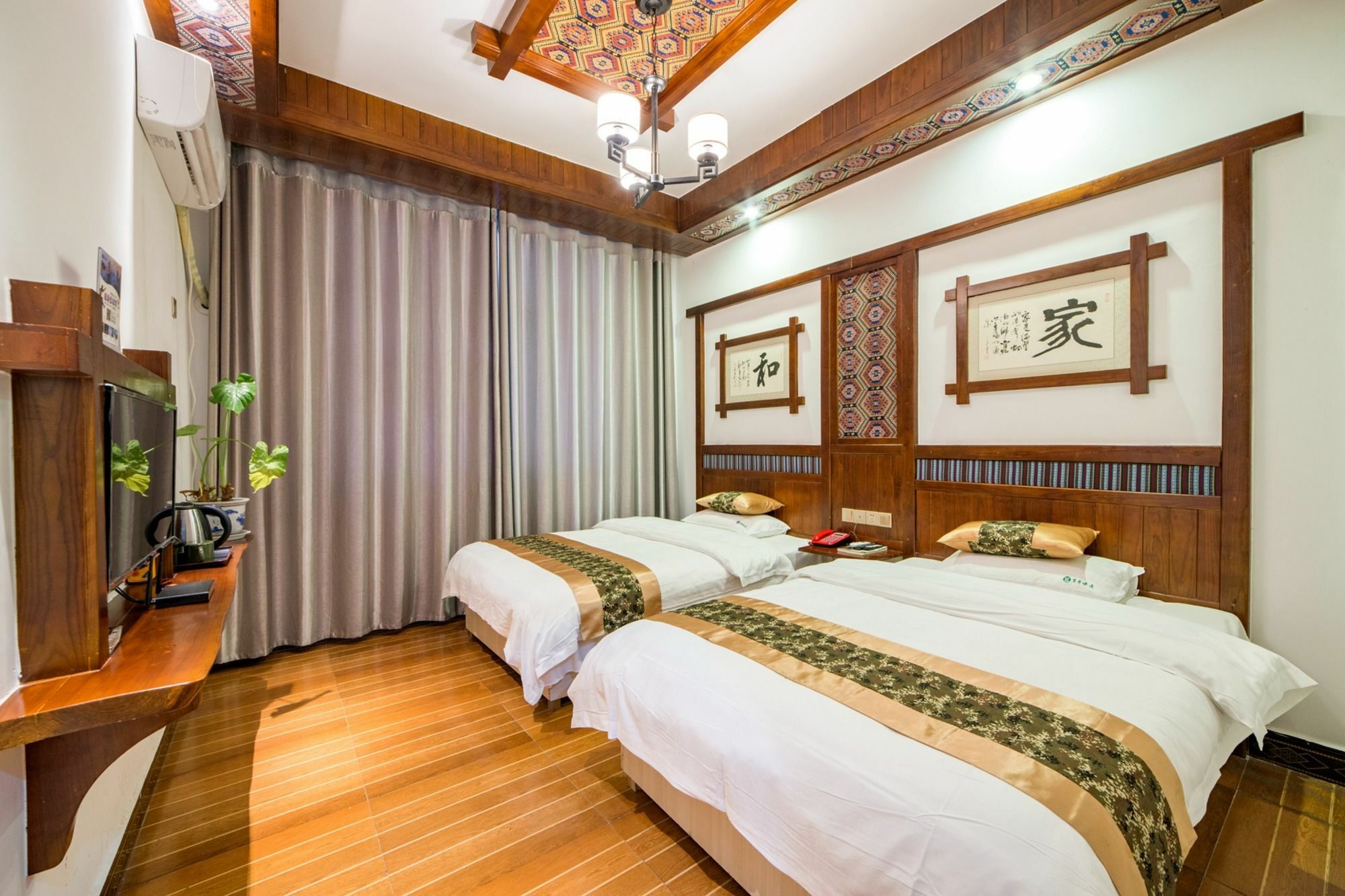 Military Theme Inn Trương Gia Giới Ngoại thất bức ảnh